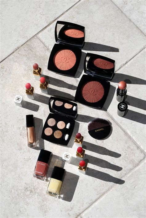 chanel makeup summer 2022|NEW CHANEL SPRING SUMMER MAKEUP COLLECTION 2022.